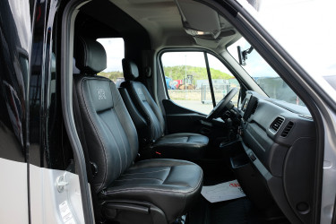 Renault Krismar 5-sits B-Korts hästbil