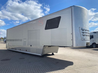 A6 Jung Race-Shuttle RS-E/GT4 Racetrailer