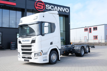 Ny Scania R 590 6x2*4 chassi
