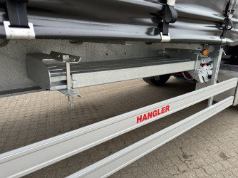 Hangler 3-axlad gardintrailer med Norgeboggi och truckfästen bak