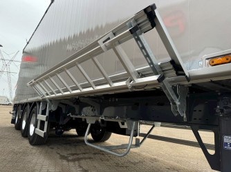 Legras 3 axlad Walking Floor Trailer med Automatpresenning