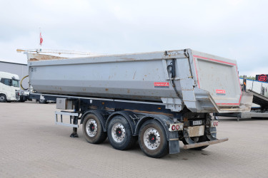 Langendorf 3 axlad tipptrailer