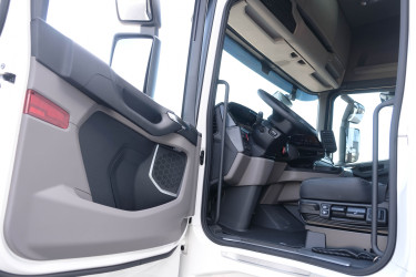 S 660 6x2 dragbil av 2025 års modell