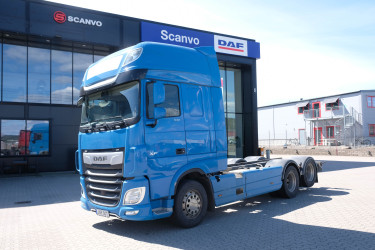 XF 530 FAS 6x2 chassi