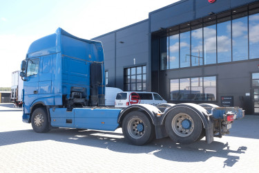 XF 530 FAS 6x2 chassi