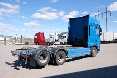 XF 530 FAS 6x2 chassi