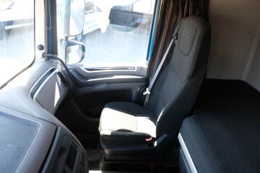 XF 530 FAS 6x2 chassi