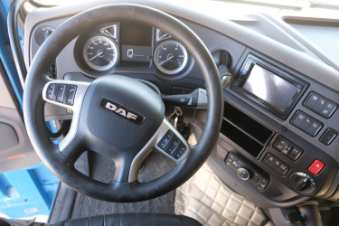 XF 530 FAS 6x2 chassi