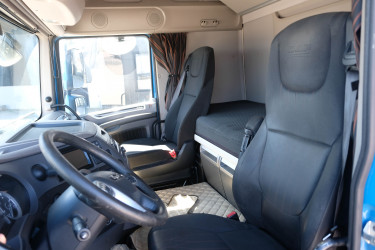 XF 530 FAS 6x2 chassi