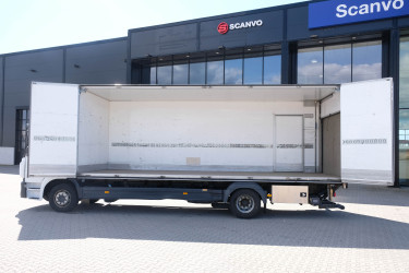 Atego 1524 skåpbil