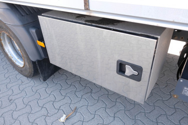 Atego 1524 skåpbil