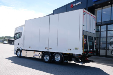 S 660 6x2 Ekeri skåpbil av 2025 års modell