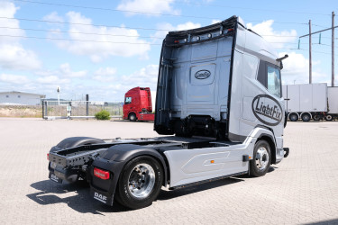 XG 480 FT 4x2 dragbil av 2024 års modell