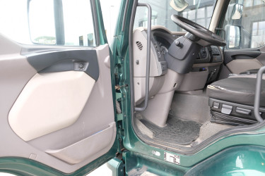 LF 260 16-ton skåpbil av 2018 årsmodell