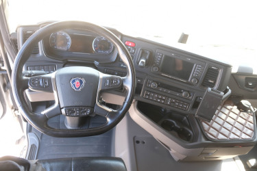 R 500 NTM skåpbil med helt ny motor 