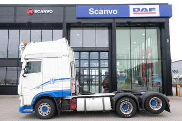 XF 530 ADR bil med kompressor och hydraulik