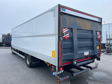 Volvo FL 250 16 ton Skåpbil
