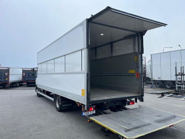 Volvo FL 250 16 ton Skåpbil