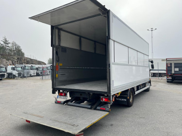 Volvo FL 250 16 ton Skåpbil