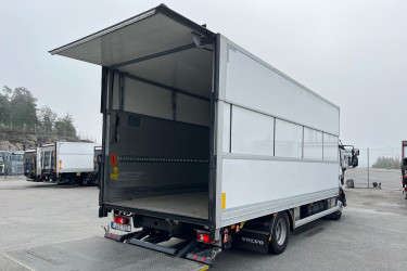 Volvo FL 250 16 ton Skåpbil