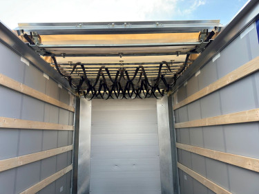 Hangler 3-axlad 45-tons gardintrailer Nordic Gardin