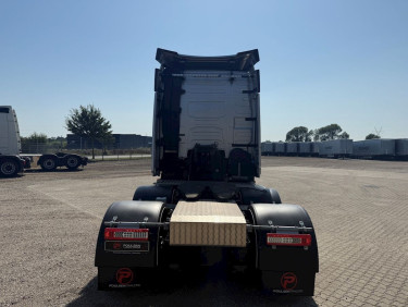 Volvo FH460 6x2 Lowdeck Pusher Dragbil