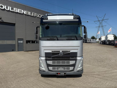Volvo FH460 6x2 Lowdeck Pusher Dragbil