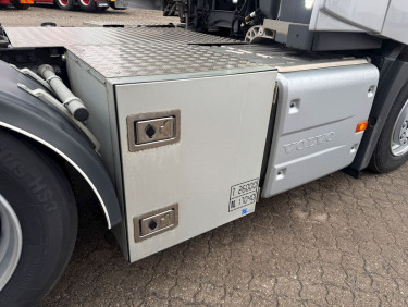 Volvo FH460 6x2 Lowdeck Pusher Dragbil