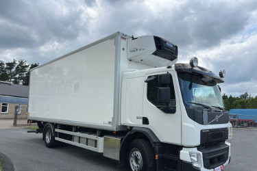 Volvo FE320 fällburskåp med kyl