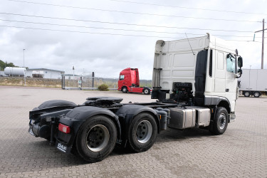 XF 530 6x4 Tandem med tipphydraulik