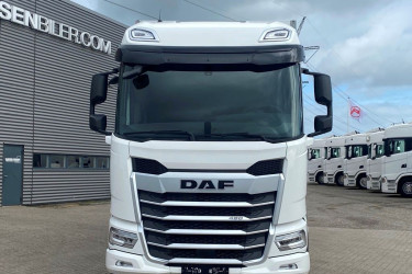DAF XF480 6x2 Skåpbil m. lift
