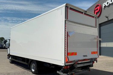 DAF XB230 m. lift