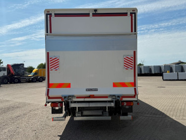DAF XB230 m. lift