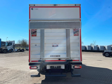 Renault D16.280 Foldedörsskåp