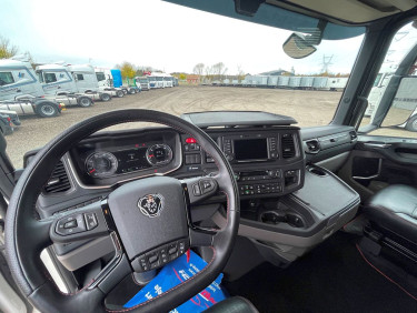 Scania S660 6x2, 2 950 mm