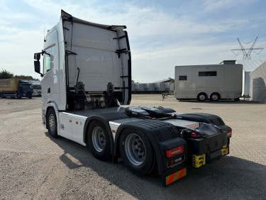 Scania S660 V8 m. hydraulik 6x2