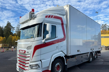 DAF XF 530 6x2*4 med Ekeri skåpbyggnation