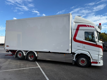 DAF XF 530 6x2*4 med Ekeri skåpbyggnation