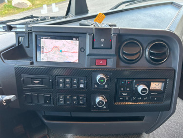 Renault T-Range T480 6x2P Dragbil