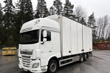 XF 530 PLS skåpbil med lift