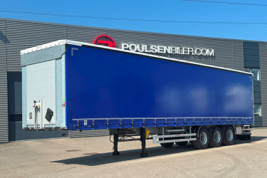 3 axlad gardintrailer