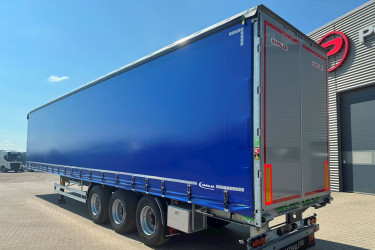 3 axlad gardintrailer