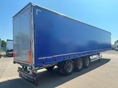 3 axlad gardintrailer