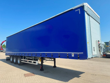 3 axlad gardintrailer