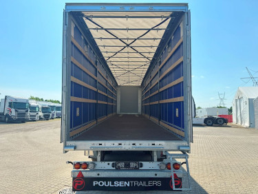 3 axlad gardintrailer