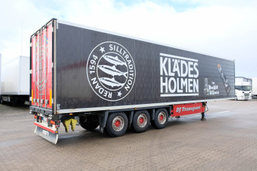 Schmitz 3 axlad FRC skåptrailer