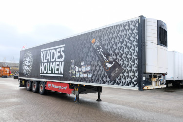 Schmitz 3 axlad FRC skåptrailer