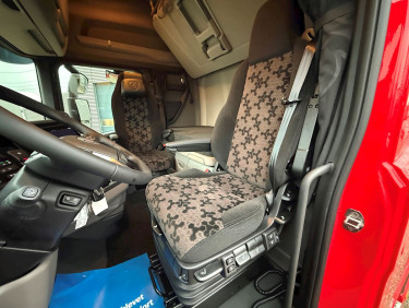 Scania S460 4x2 Mega dragbil