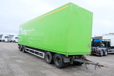 Kaupe 4 axlad skåpvagn reparationsobjekt