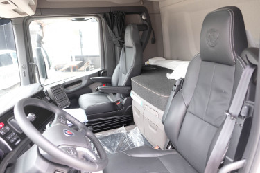 R 660 Närko skåpbil – Pris sänkt, redo att levereras!